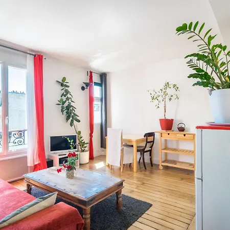 2 Pieces Calme Et Ensoleille 9 Apartment